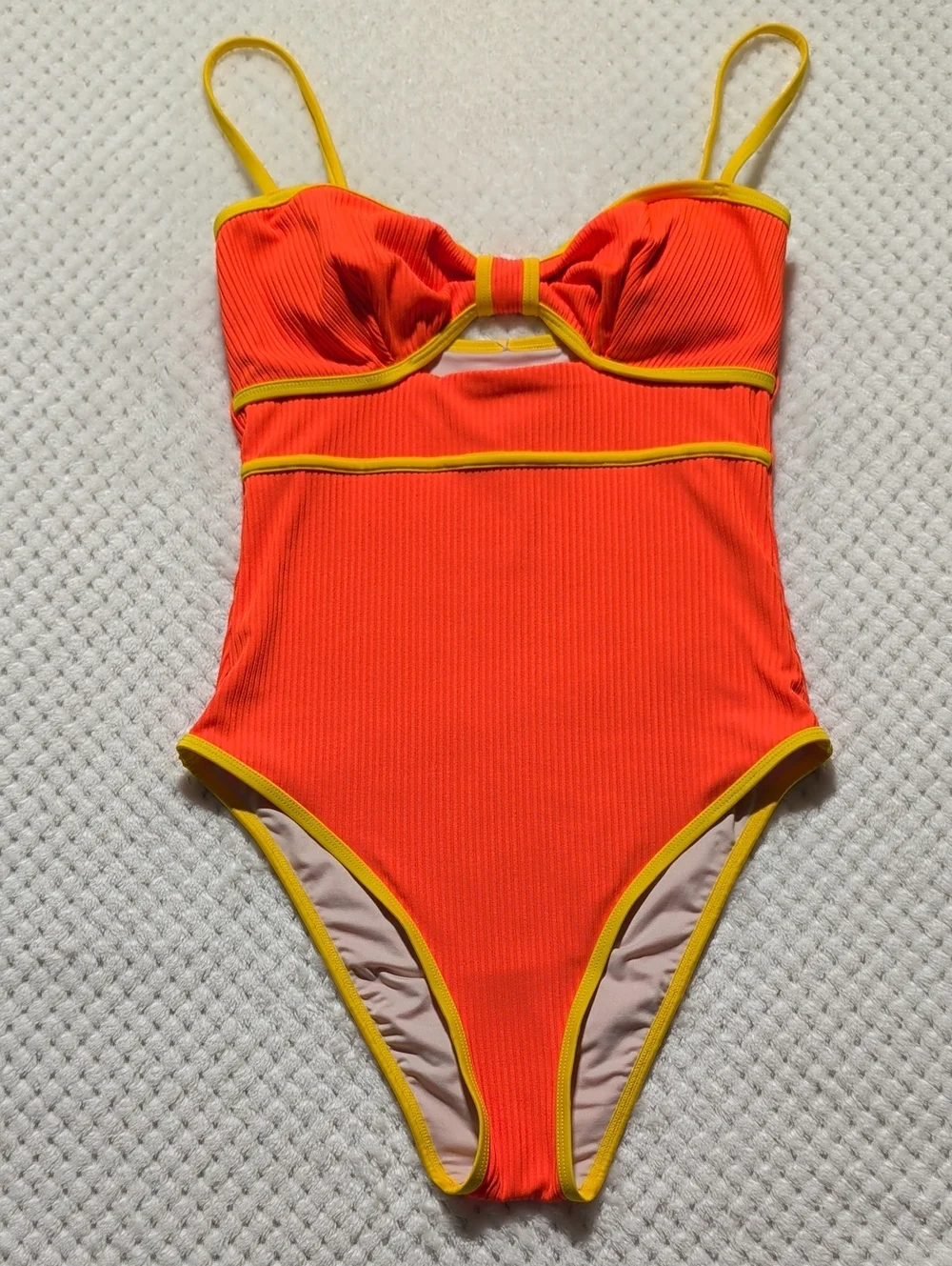 Cupshe Bright Sunset Tummy Control One Piece Swimsuit - Picture 2 of 11